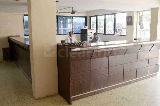 Hotel Meru Πούνε Εξωτερικό φωτογραφία