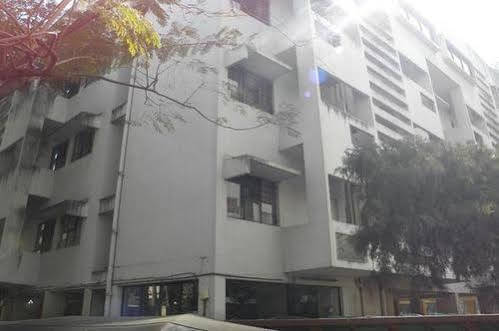 Hotel Meru Πούνε Εξωτερικό φωτογραφία